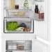 Встраиваемый холодильник Electrolux LNS9TE19S белый, двухкамерный 213/61л, морозилка снизу, No Frost